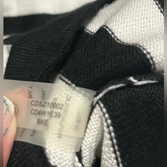 EUC Calvin Klein Women’s Striped Sweater Dress - Sz Medium - Black/Off White - Picture 5 of 6